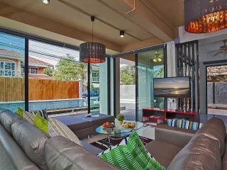 Villa zum Kauf und zur Miete mit 6 Zimmer in Bang Lamung, Chonburi