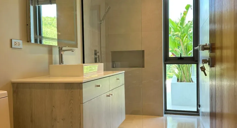 For sale and for rent 3 bedrooms villa in Ko Samui, Surat Thani