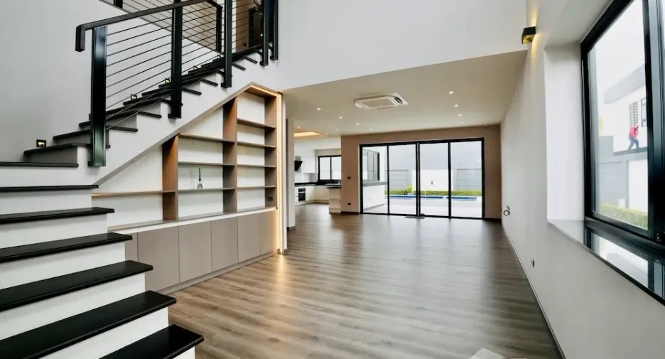 For rent 4 bedrooms villa in Mueang Chiang Mai, Chiang Mai