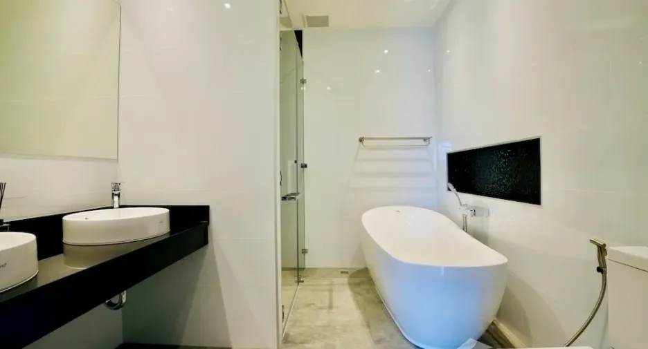 For rent 4 bedrooms villa in Mueang Chiang Mai, Chiang Mai