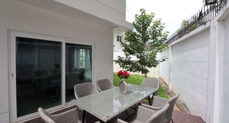 For rent 3 bedrooms house in Mueang Chiang Mai, Chiang Mai