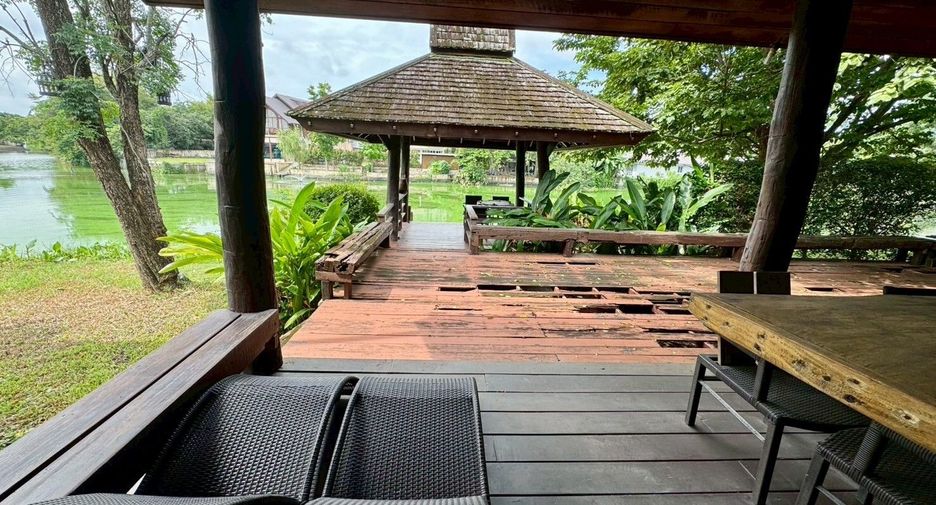Casa en venta de 4 habitaciones en Hang Dong, Chiang Mai