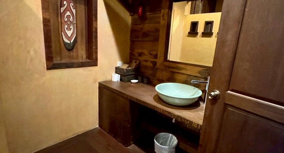 Продажа 4 спальни дом в Ханг Донг, Чианг Маи