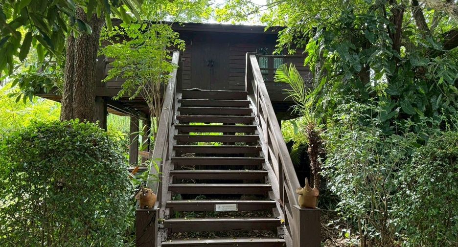 For sale 4 bedrooms house in Hang Dong, Chiang Mai
