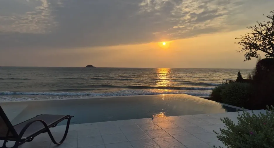 For rent 4 bedrooms villa in Hua Hin, Prachuap Khiri Khan