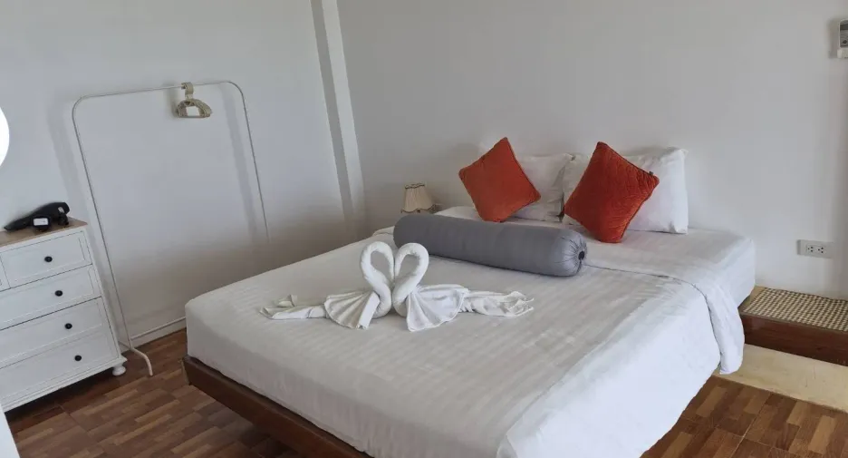For rent 4 bedrooms villa in Hua Hin, Prachuap Khiri Khan
