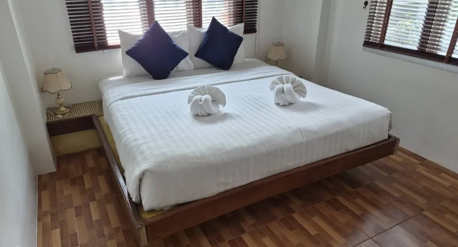 For rent 4 bedrooms villa in Hua Hin, Prachuap Khiri Khan