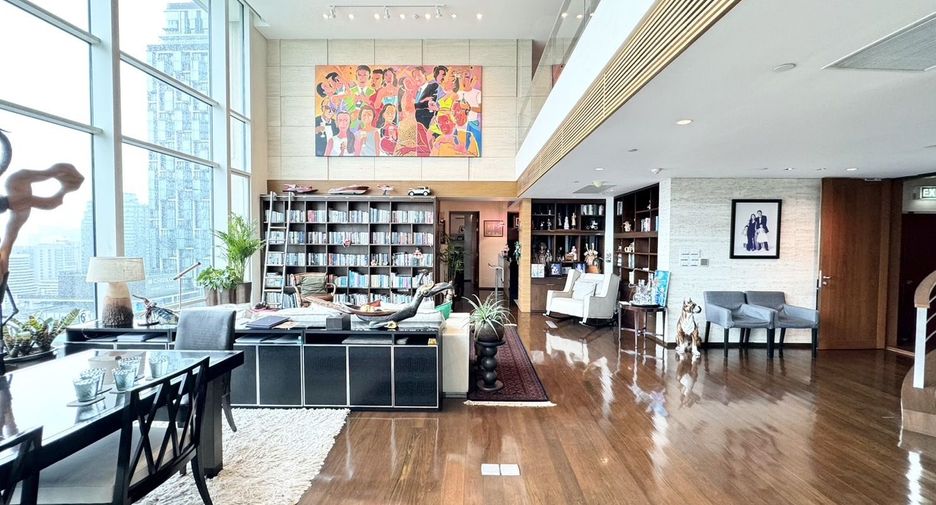 For sale 4 ベッドルーム condo in Pathum Wan, Bangkok