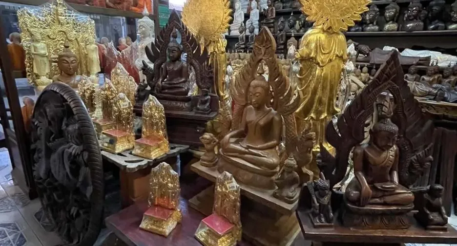 出售 1 卧室 商业空间 在 Hang Dong, Chiang Mai