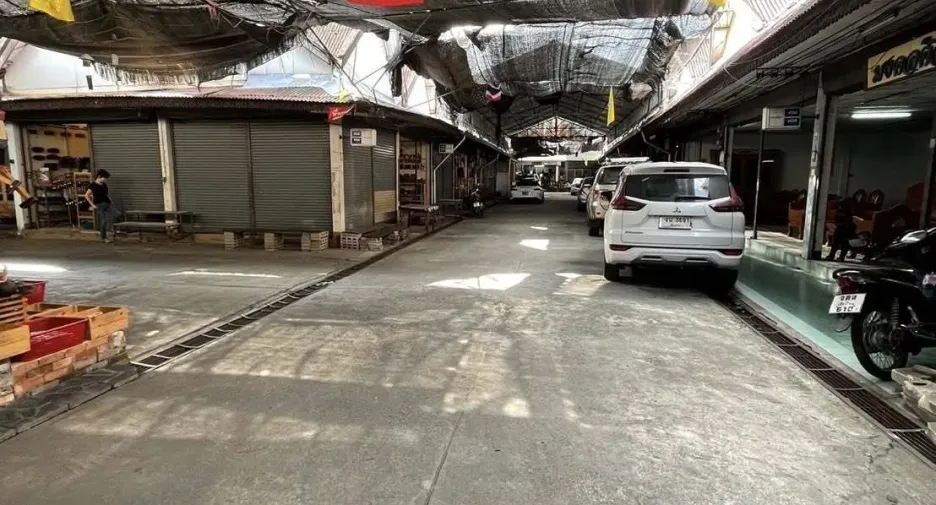 出售 1 卧室 商业空间 在 Hang Dong, Chiang Mai