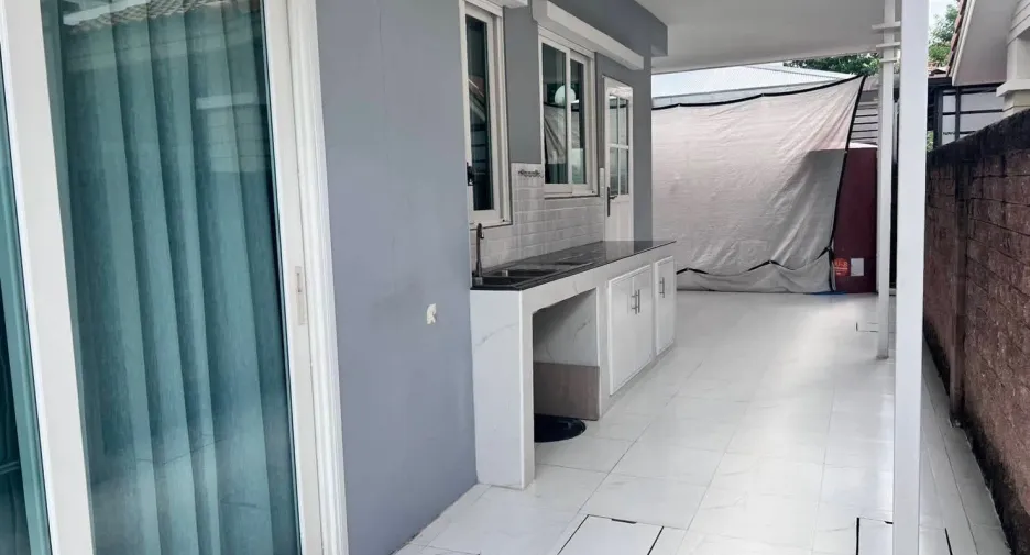 For sale and for rent 3 bedrooms house in San Sai, Chiang Mai