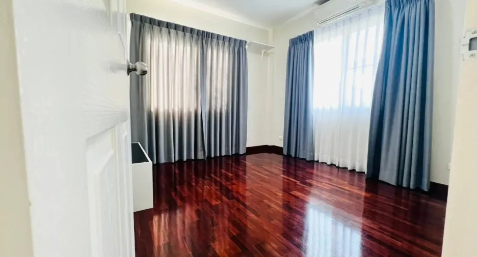For sale and for rent 3 bedrooms house in San Sai, Chiang Mai