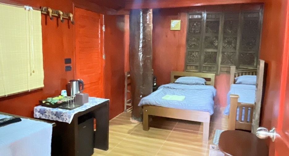 À vendre 10 chambres hôtel à Saraphi, Chiang Mai