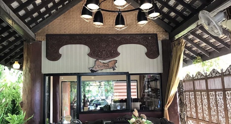 À vendre 10 chambres hôtel à Saraphi, Chiang Mai
