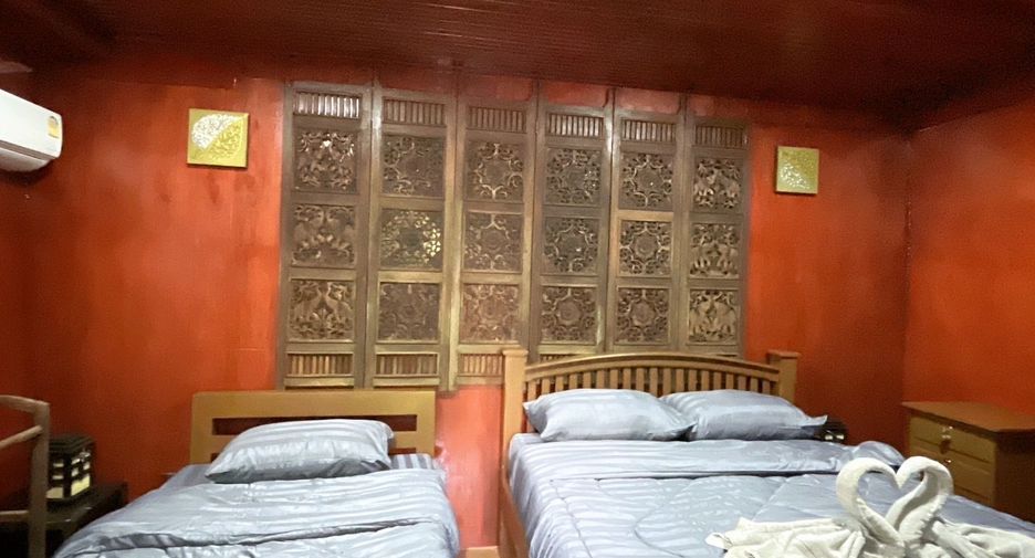 À vendre 10 chambres hôtel à Saraphi, Chiang Mai
