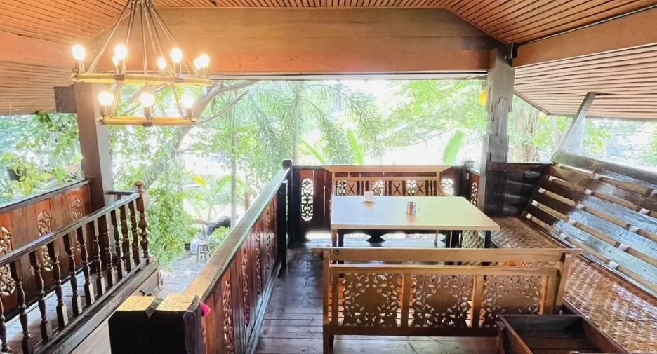 À vendre 10 chambres hôtel à Saraphi, Chiang Mai