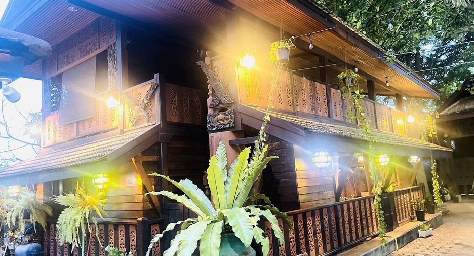 À vendre 10 chambres hôtel à Saraphi, Chiang Mai