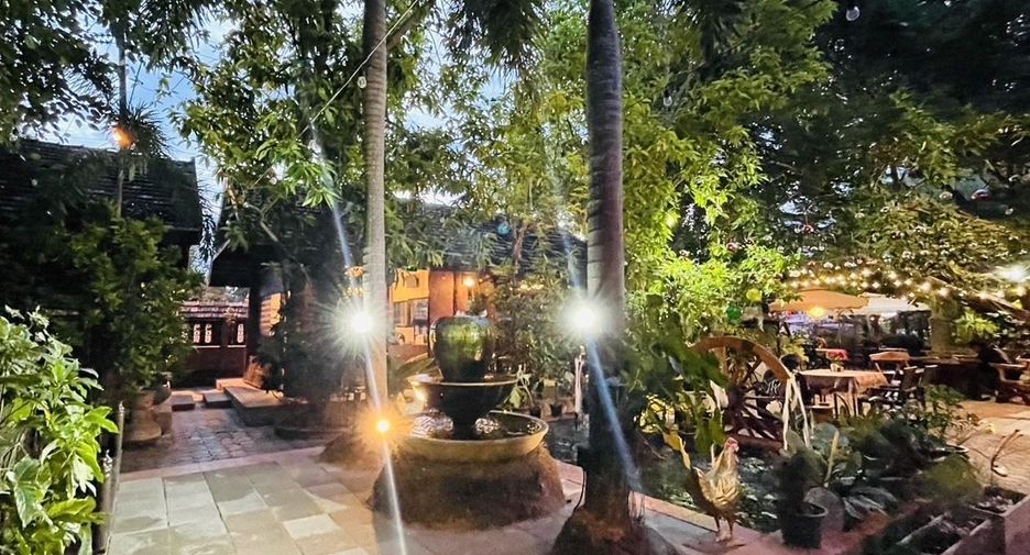 À vendre 10 chambres hôtel à Saraphi, Chiang Mai