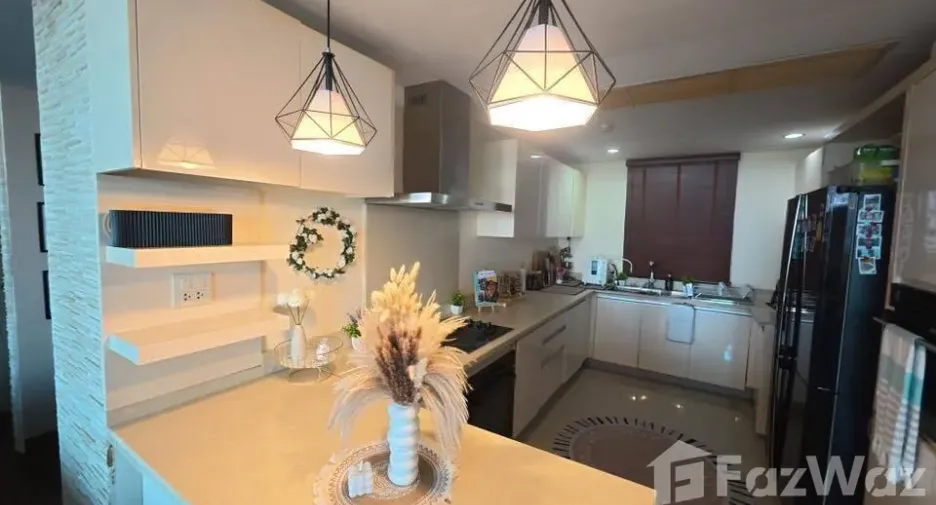 For sale 3 bedrooms condo in Bang Kho Laem, Bangkok
