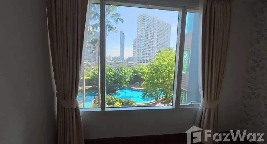 For sale 3 bedrooms condo in Bang Kho Laem, Bangkok