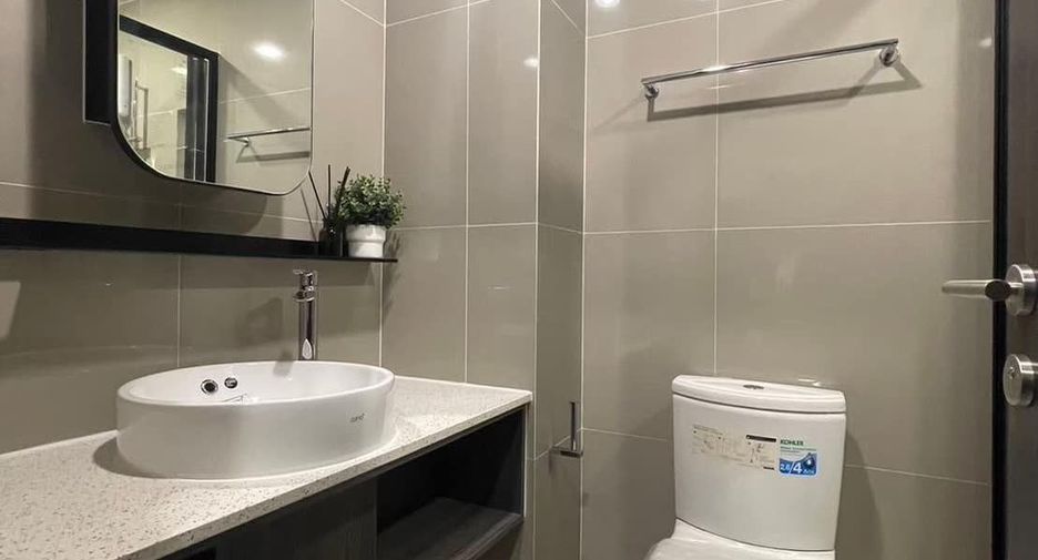 For sale 1 bed condo in Huai Khwang, Bangkok