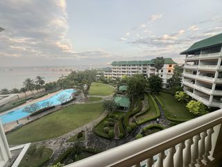 For rent 3 bedrooms condo in Na Jomtien, Pattaya
