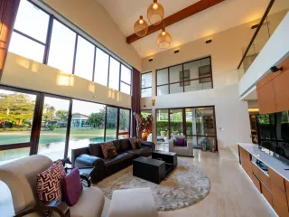 For rent 3 bedrooms villa in Mueang Chon Buri, Chonburi