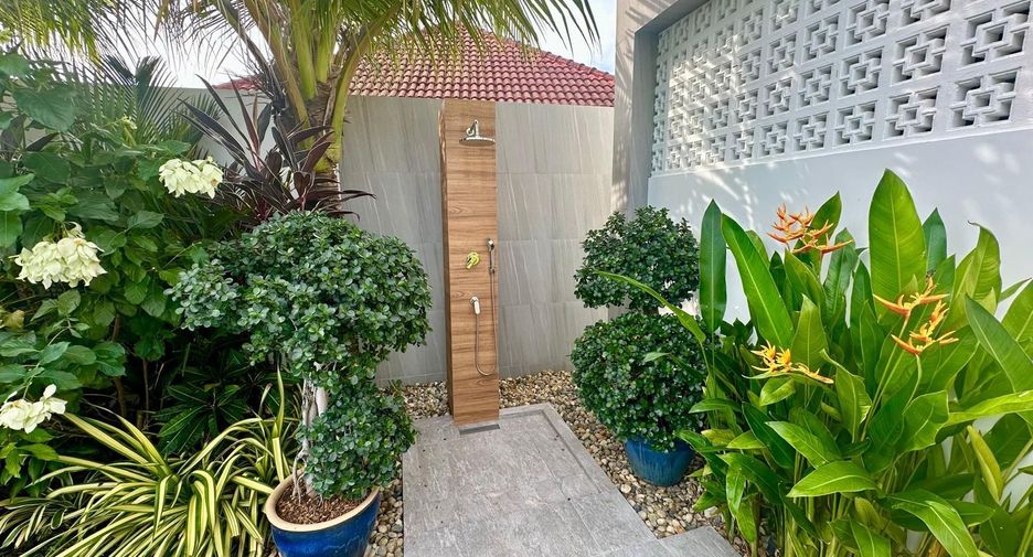 For sale 4 bedrooms villa in Mueang Phuket, Phuket