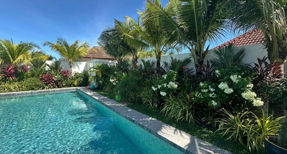 For sale 4 bedrooms villa in Mueang Phuket, Phuket