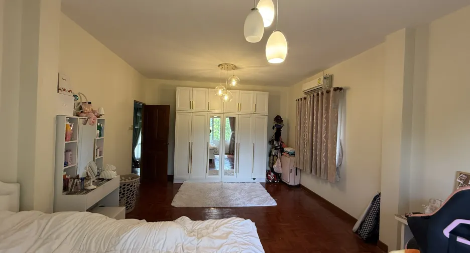 Casa en venta de 4 habitaciones en San Sai, Chiang Mai
