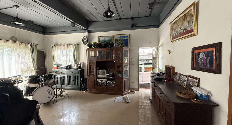 For sale 4 bedrooms house in San Sai, Chiang Mai