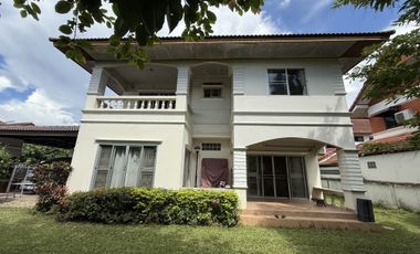 Casa en venta de 4 habitaciones en San Sai, Chiang Mai