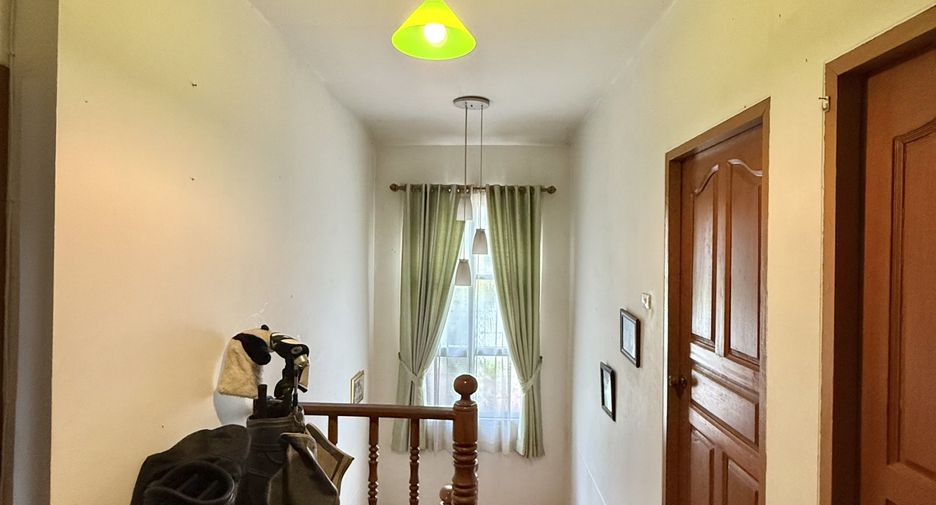 Casa en venta de 4 habitaciones en San Sai, Chiang Mai