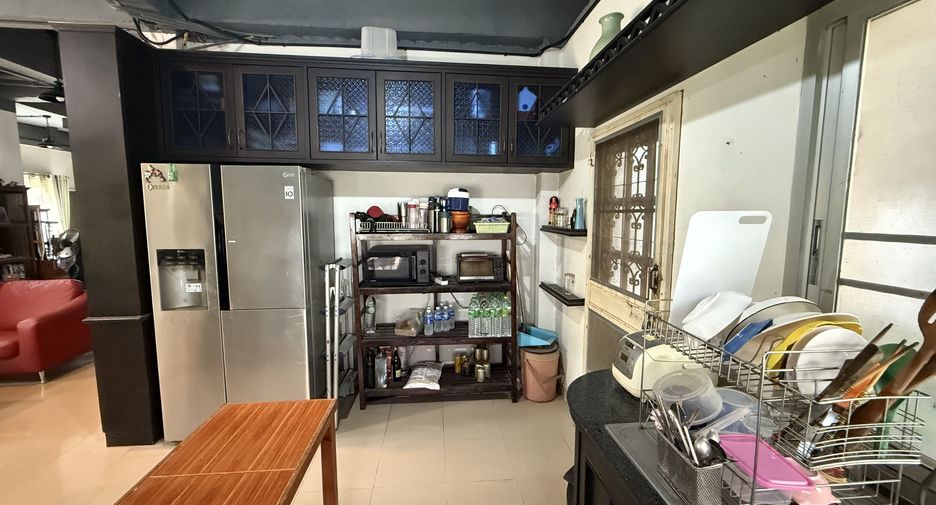 Casa en venta de 4 habitaciones en San Sai, Chiang Mai
