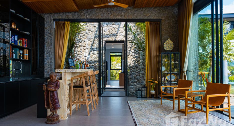 For sale 5 bedrooms villa in Ko Samui, Surat Thani