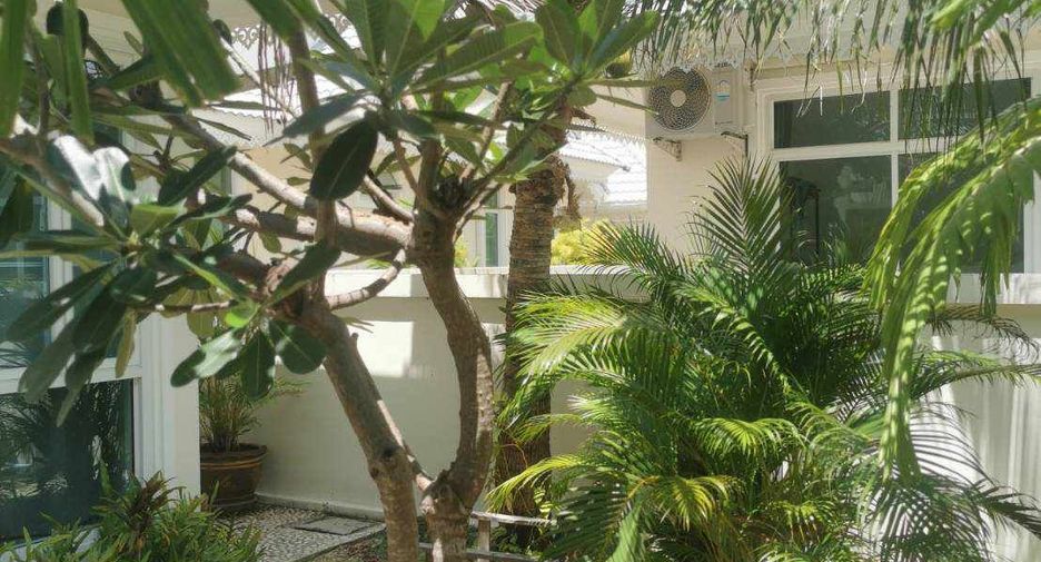 For rent 3 bedrooms villa in Cha Am, Phetchaburi