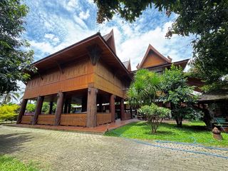 For sale 5 bedrooms house in San Sai, Chiang Mai