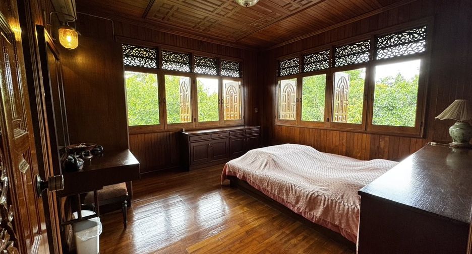 Haus zum Kauf mit 5 Zimmer in San Sai, Chiang Mai
