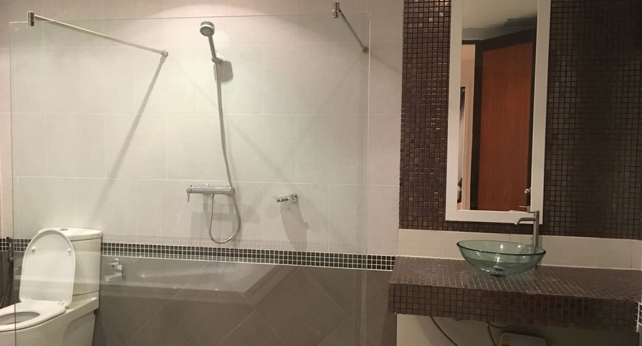 For sale 3 bedrooms condo in Bang Lamung, Chonburi