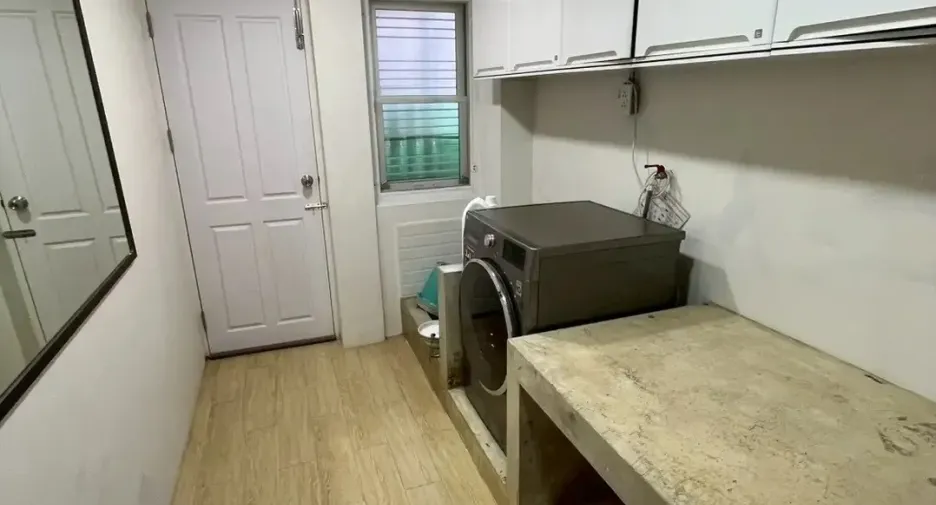For rent 4 bedrooms house in Mueang Chiang Mai, Chiang Mai