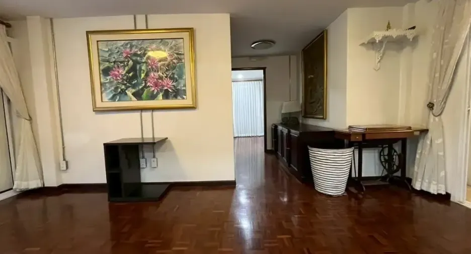 For rent 4 bedrooms house in Mueang Chiang Mai, Chiang Mai