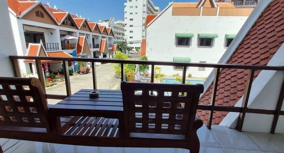 Аренда 4 спальни таунхаус в Банг Ламунг, Чонбури