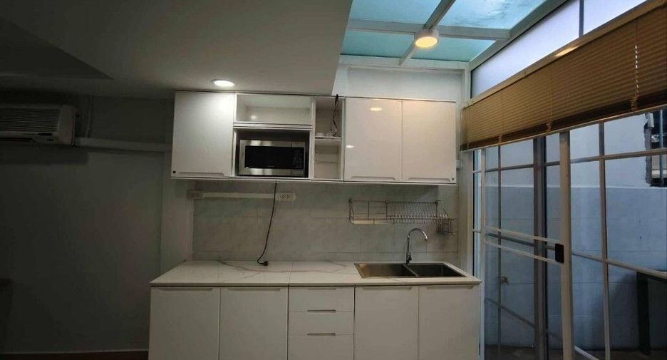 For sale and for rent 3 bedrooms house in Chatuchak, Bangkok