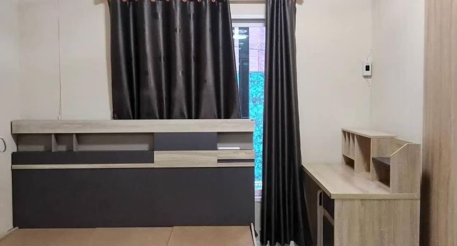 For rent 4 bedrooms townhouse in Mueang Chiang Mai, Chiang Mai