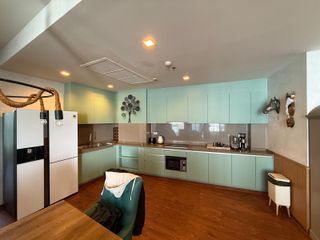 For rent 3 bedrooms condo in Bang Lamung, Chonburi