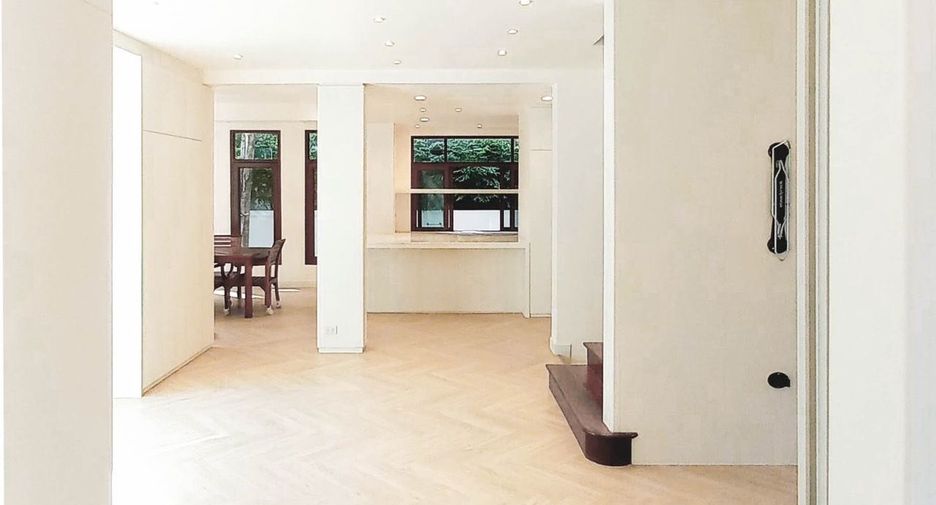 For sale and for rent 3 bedrooms house in Bang Kapi, Bangkok