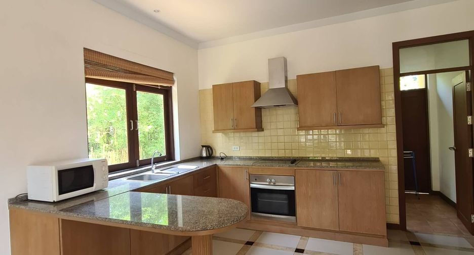 For rent 4 bedrooms villa in Ko Samui, Surat Thani