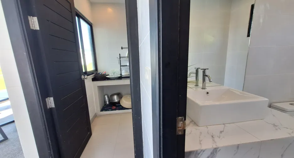 For rent 4 bedrooms villa in Hua Hin, Prachuap Khiri Khan