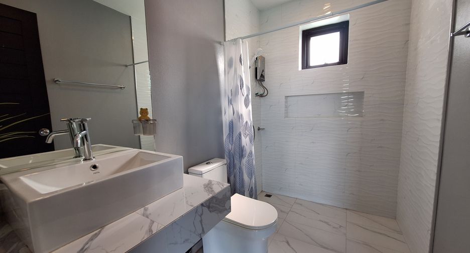 For rent 4 bedrooms villa in Hua Hin, Prachuap Khiri Khan