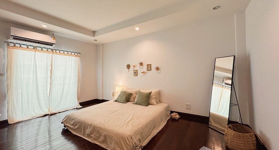 Reihenhaus zum Kauf mit 4 Zimmer in Mueang Chiang Mai, Chiang Mai